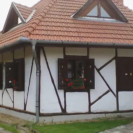 Sarkany Bio Panzio Apartahotel *